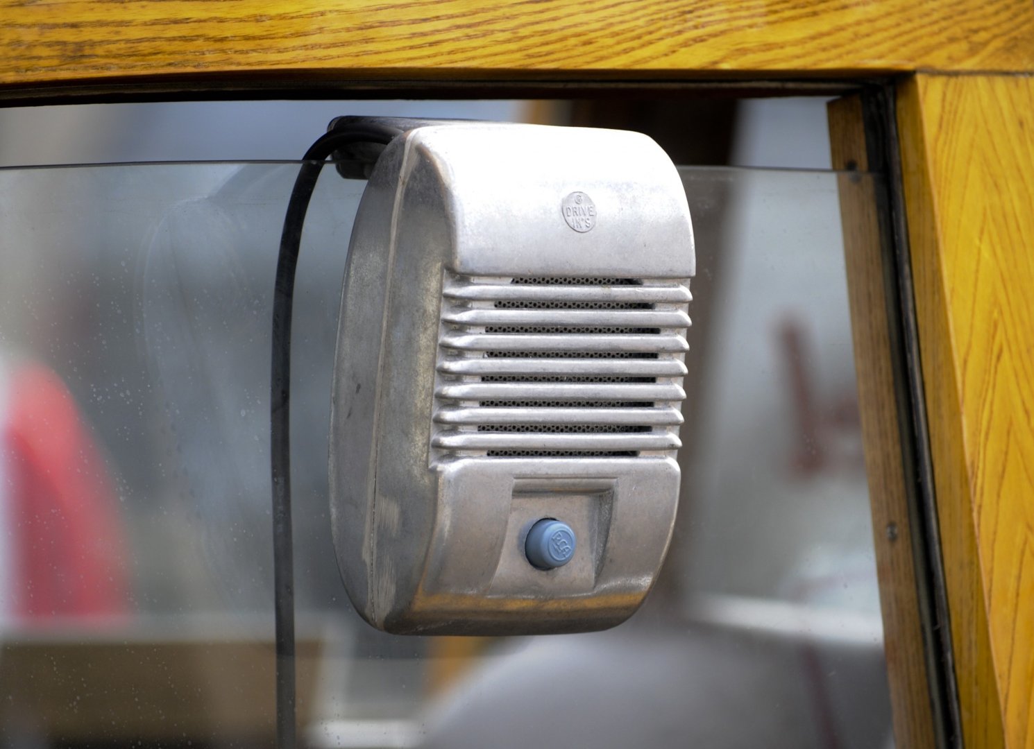 vintage-drive-in-movie-speaker.jpg