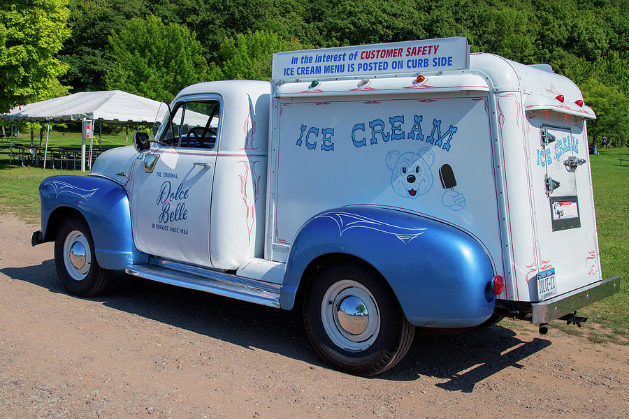 vintage-ice-cream-truck-david-stasiak.jpg
